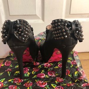 betsey johnson  studded bow heels
